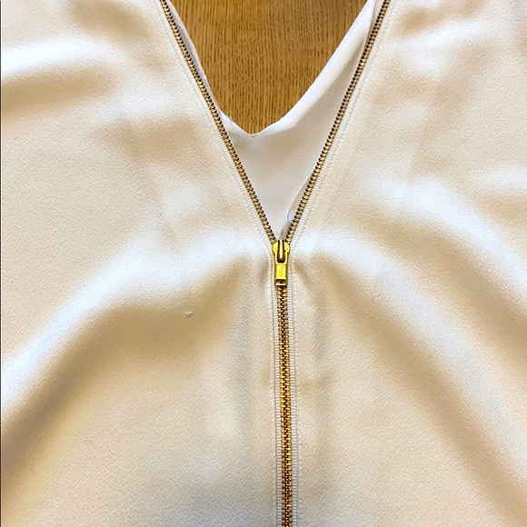 Cooper & Ella open back zip blouse - Picture 6 of 7